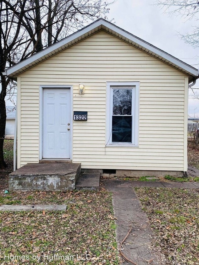 Primary Photo - 1 br, 1 bath House - 1322 E. Illinois Street