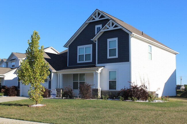 Foto del edificio - Beautiful 4 Bedroom in Avon!