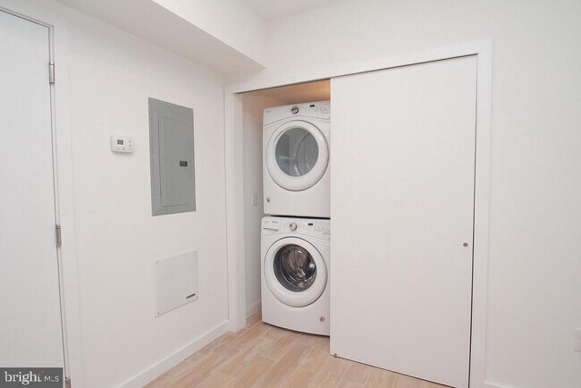 Foto del edificio - 1917-21 E Letterly St