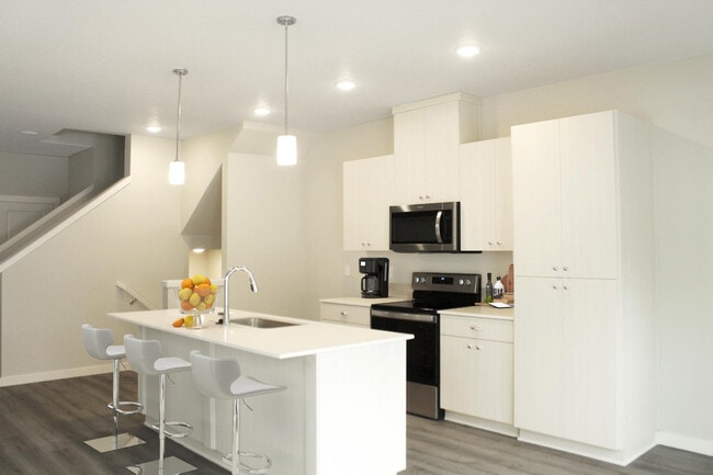 Building Photo - 4283 SW 175th Ave