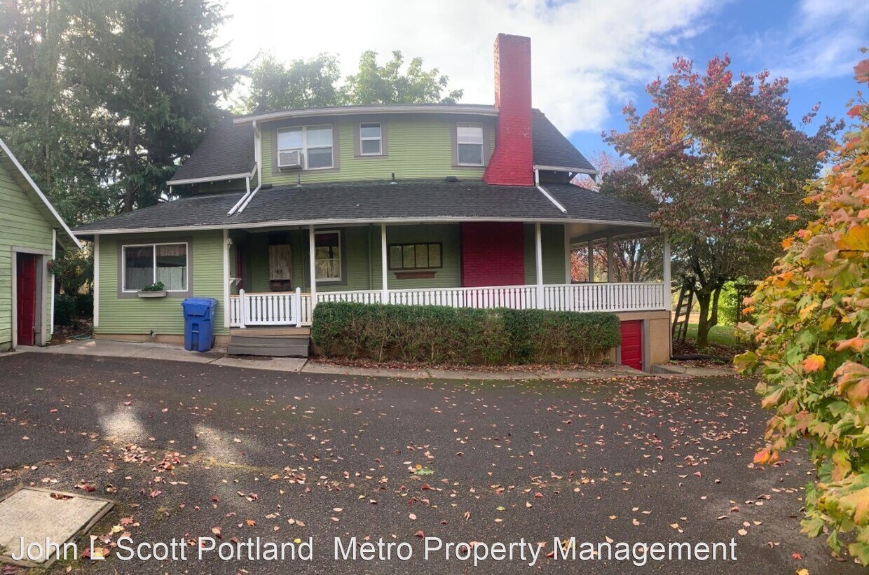 Primary Photo - 4 br, 3 bath House - 6832 SE Telford Road