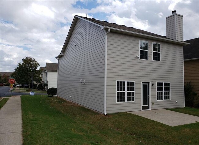 Building Photo - 2050 Cabela Dr