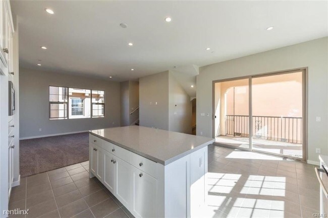 Building Photo - 3 br, 4 bath Condo - 174 Milky Way