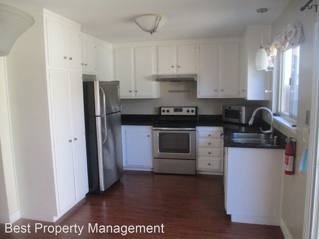 Building Photo - 3 br, 1.5 bath House - 4528 Ventura Way