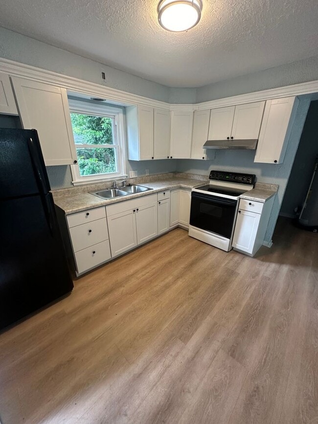 Photo - 1312 University Boulevard House