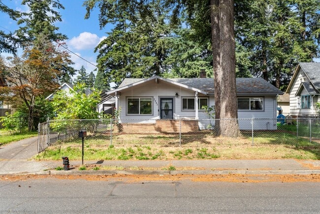 Building Photo - 2237 SE 139th Ave