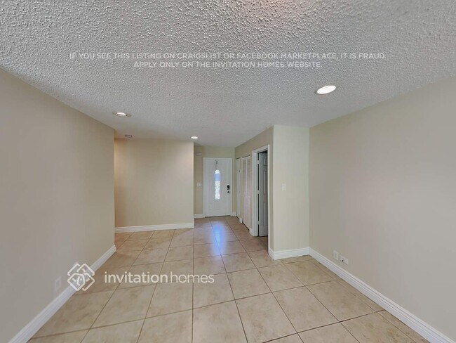 Building Photo - 10349 Sleepy Brook Way