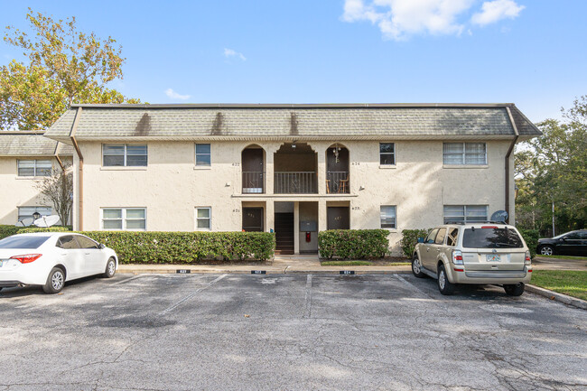 Building Photo - 622 E San Sebastian Ct