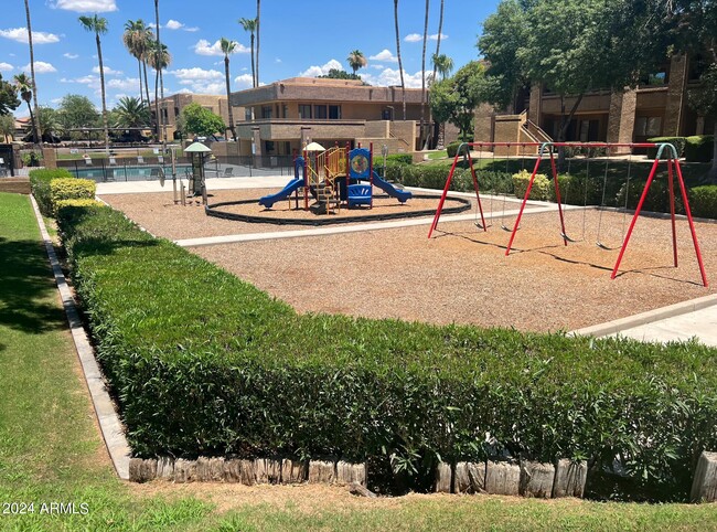 Building Photo - 3601 W Tierra Buena Ln