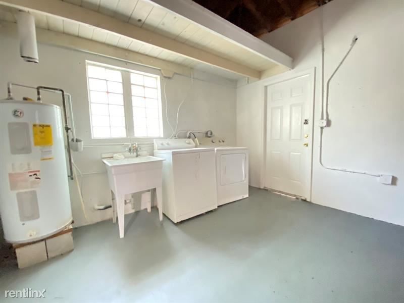 Building Photo - 3 br, 2 bath House - 1035 NE 146th St