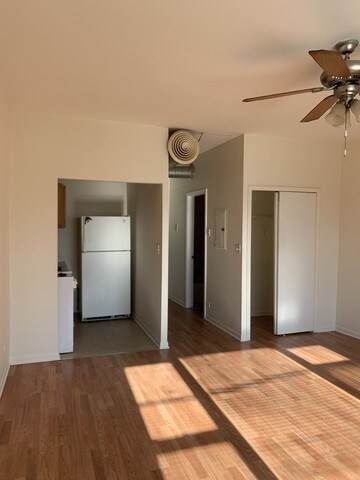 Foto del edificio - 2247 E 71st St