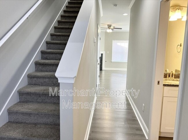 Foto del edificio - 148 N Church St