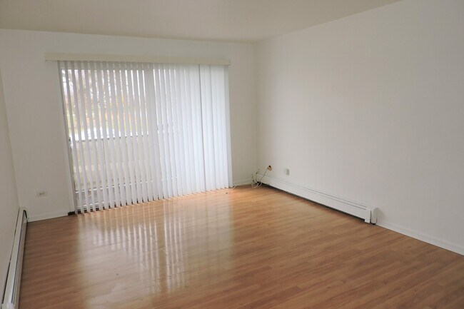 Building Photo - 5733 W 103rd St