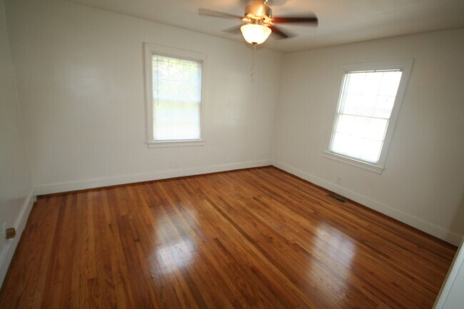 Building Photo - 2503 Englewood Ave