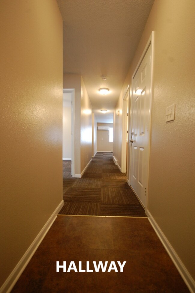 Foto del edificio - 226-228 Haws Dr.