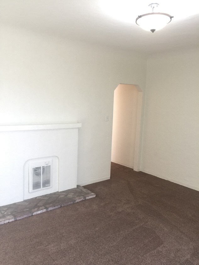 Foto principal - 1817 E Thompson Blvd
