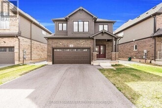 Building Photo - 142 Bur Oak Dr