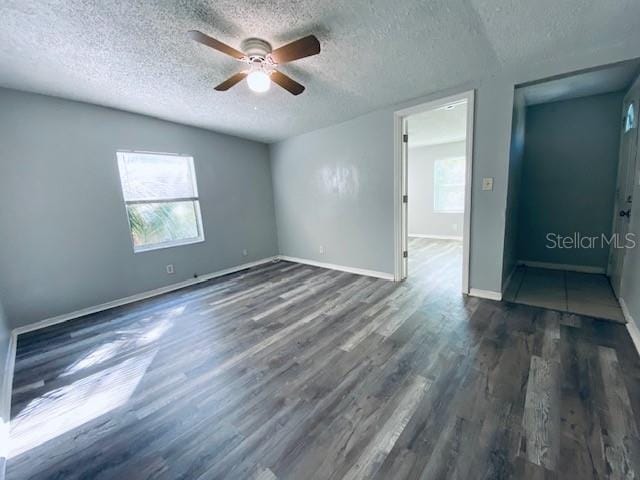 Building Photo - 2511-2510 10th Ave S