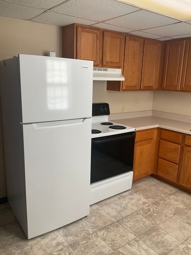 Foto del edificio - 405 E Poos Dr