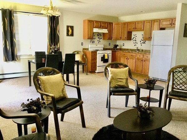 Building Photo - 24 Evelyn's Way