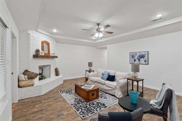 Foto del edificio - 904 Meadowlark Ln