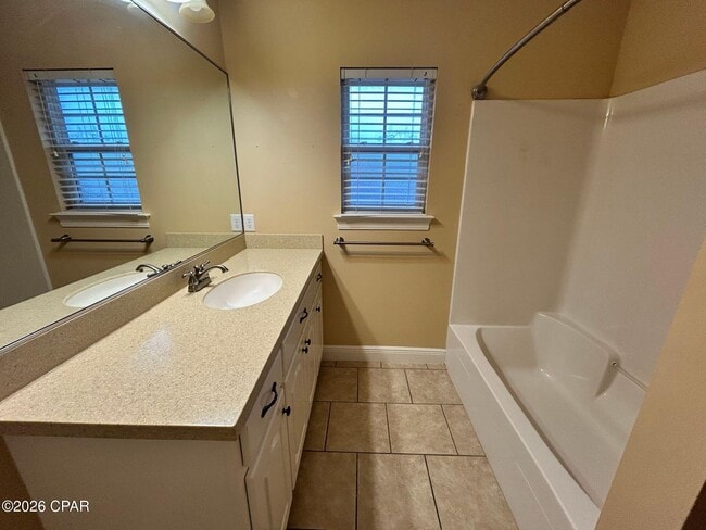 Building Photo - 105 Lakeview Terrace