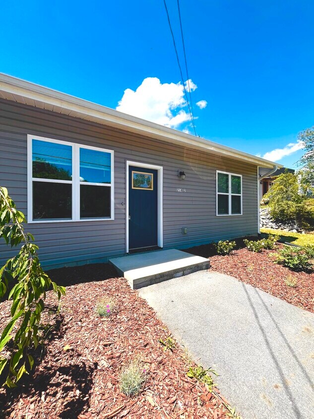 Foto principal - 218 Governors View Rd