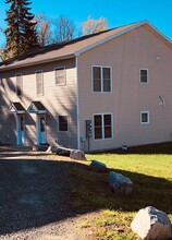 Building Photo - 131 Birdseyeview Dr