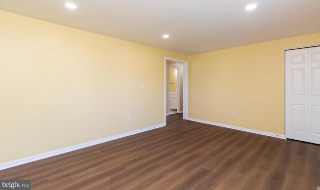 Building Photo - 7223 Havre Turn