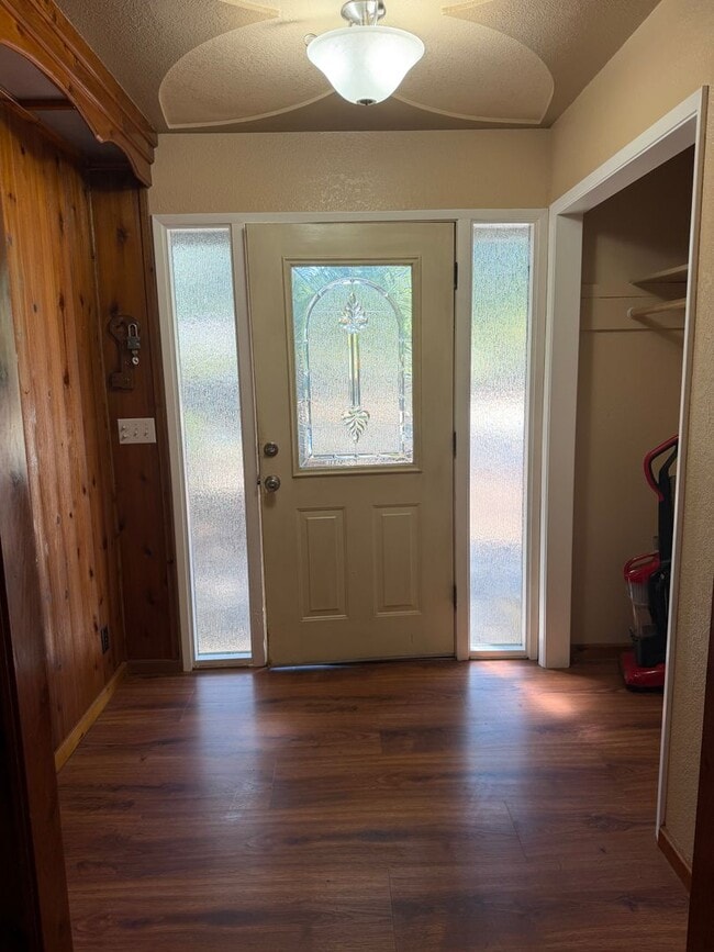 Foto del edificio - 26967 Meadowmont Dr