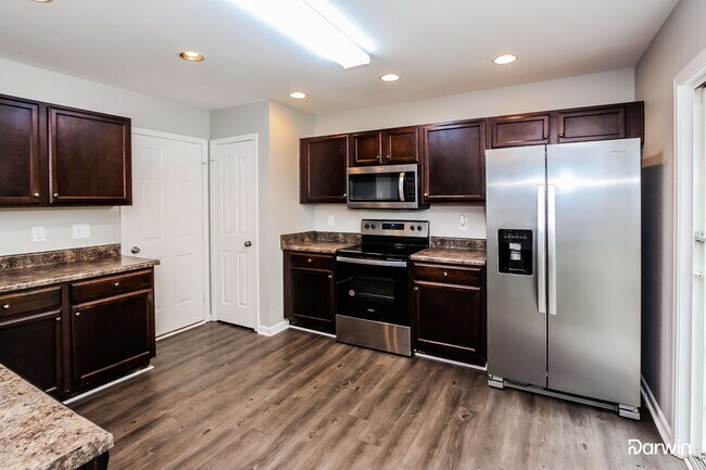 Building Photo - 5432 Idlewild Rd N