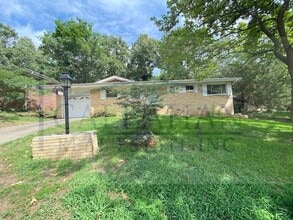 Building Photo - 409 W 53rd St
