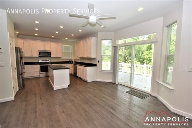 Foto del edificio - 167 browns woods rd