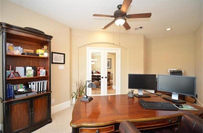 Building Photo - 1111 Villa Bergamo Ct