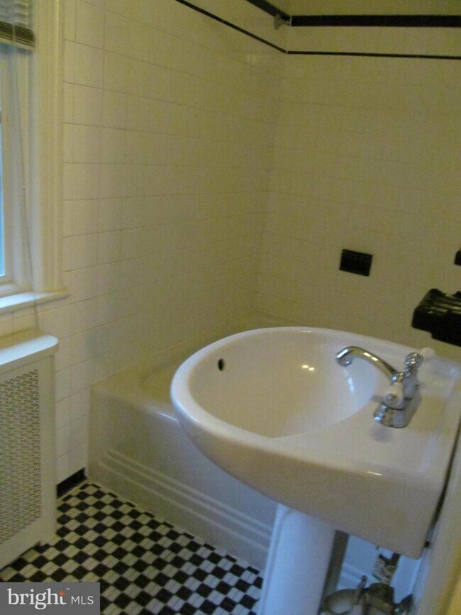 Foto del edificio - 4001 Franconia Rd