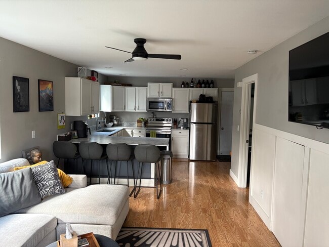 Foto del edificio - 463 Aspen Ct