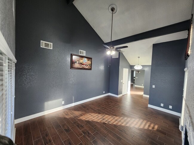 Building Photo - 1376 Eaglerock Pl