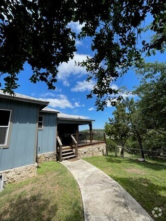 Building Photo - 21300 Crestmont