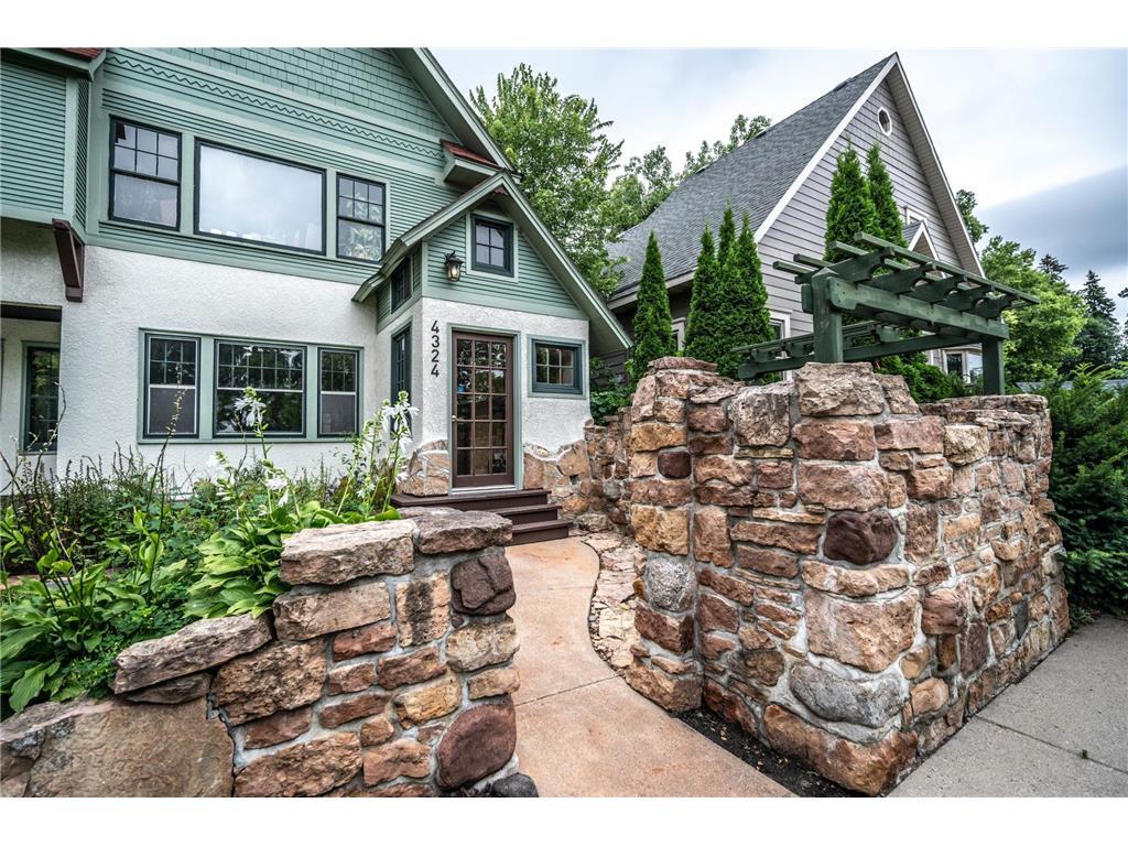 Foto del edificio - 4326 W Lake Harriet Pkwy