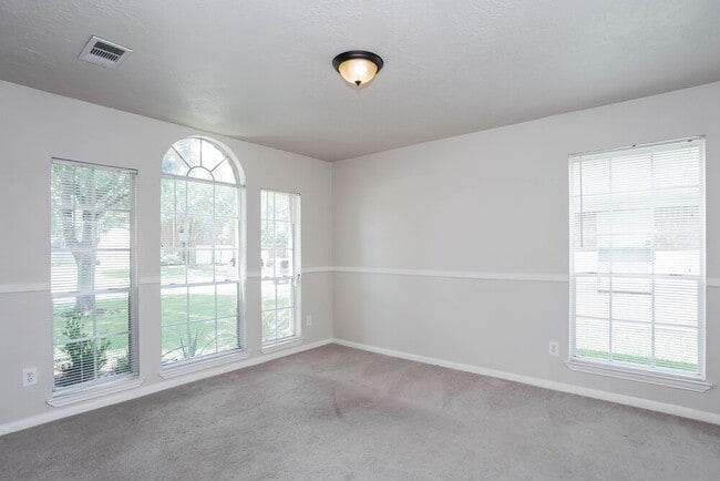 Foto del edificio - 17806 Oakland Mills Dr