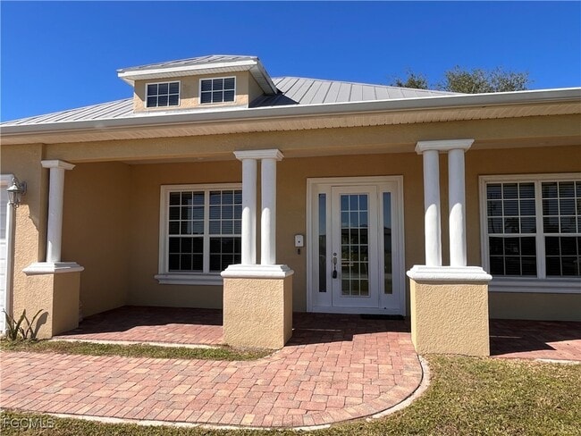 Building Photo - 1521 SW 22nd Pl