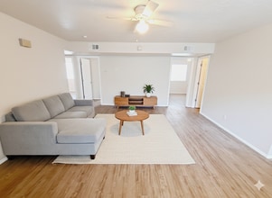 Building Photo - 1506 John St