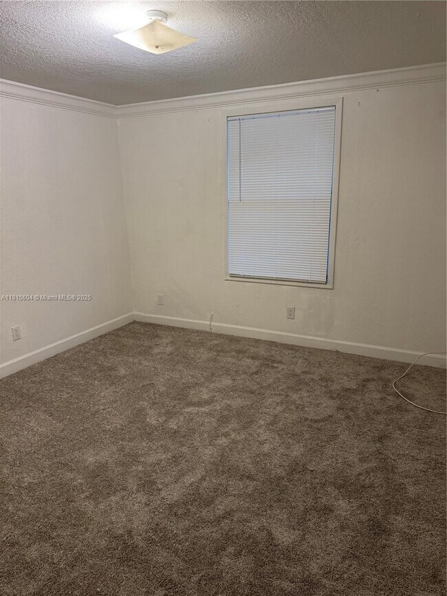 Foto del edificio - 7130 Southgate Blvd