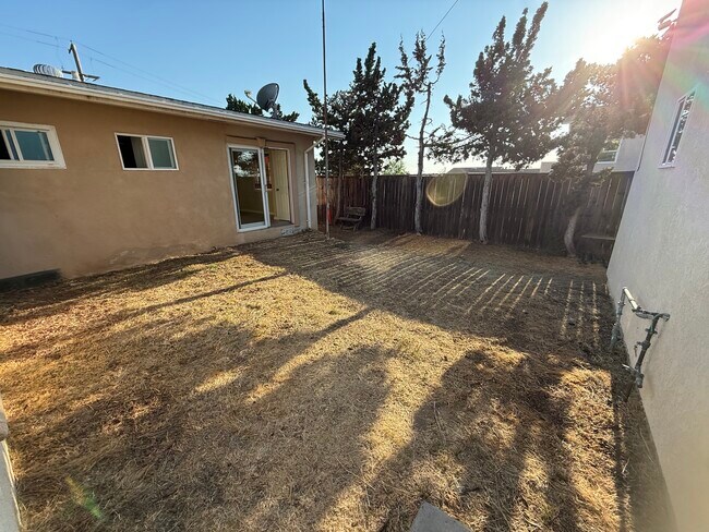 Foto del edificio - 5448 Mary Lane Dr