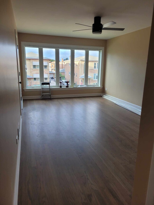Foto del edificio - 8361 W Berwyn Ave