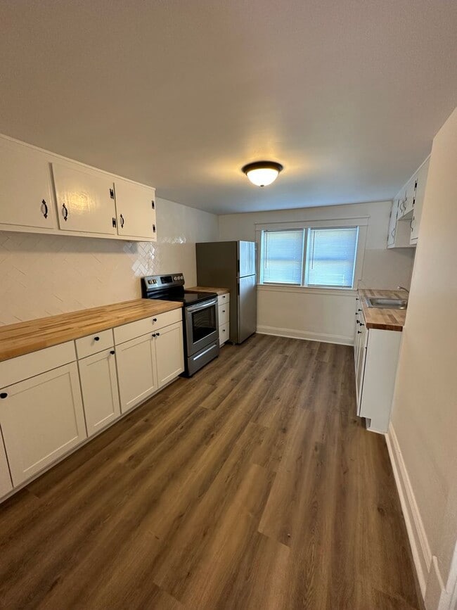 Photo - 707 Mansfield Ave Apartment