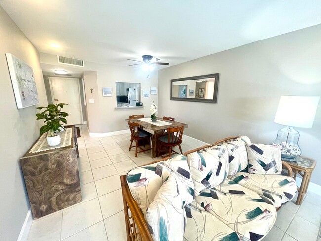 Foto del edificio - 720 E Ocean Ave