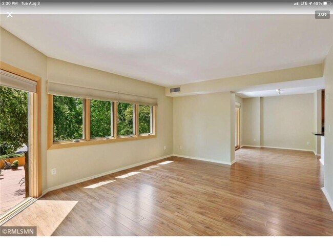 Foto del edificio - 210 W Grant St