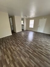 Building Photo - 120 Langley Dr