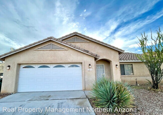 Foto del edificio - 3 br, 2 bath House - 3016 N. Stewart St.
